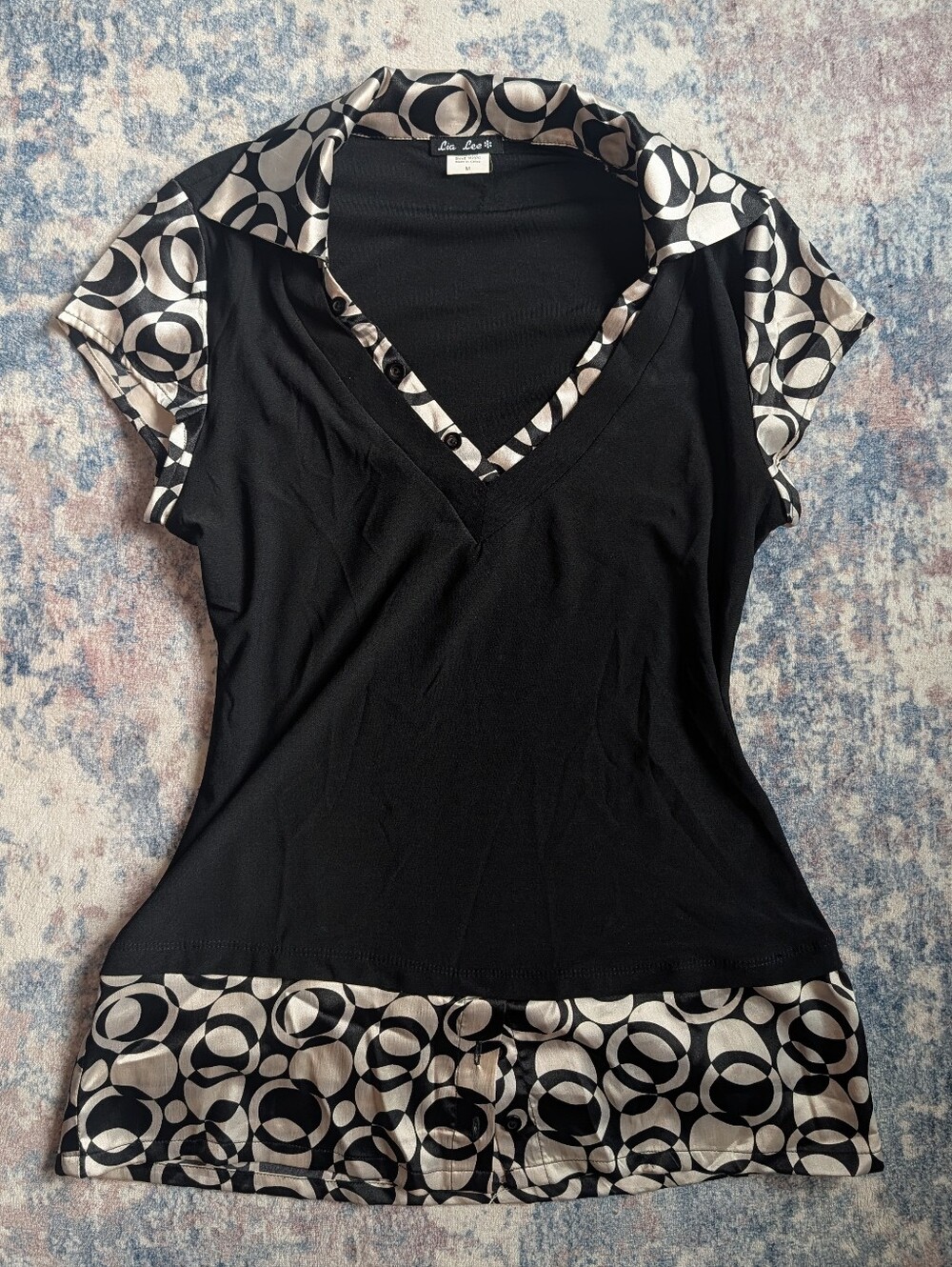 Y2K Black& White Short Sleeve w/ Fun Design